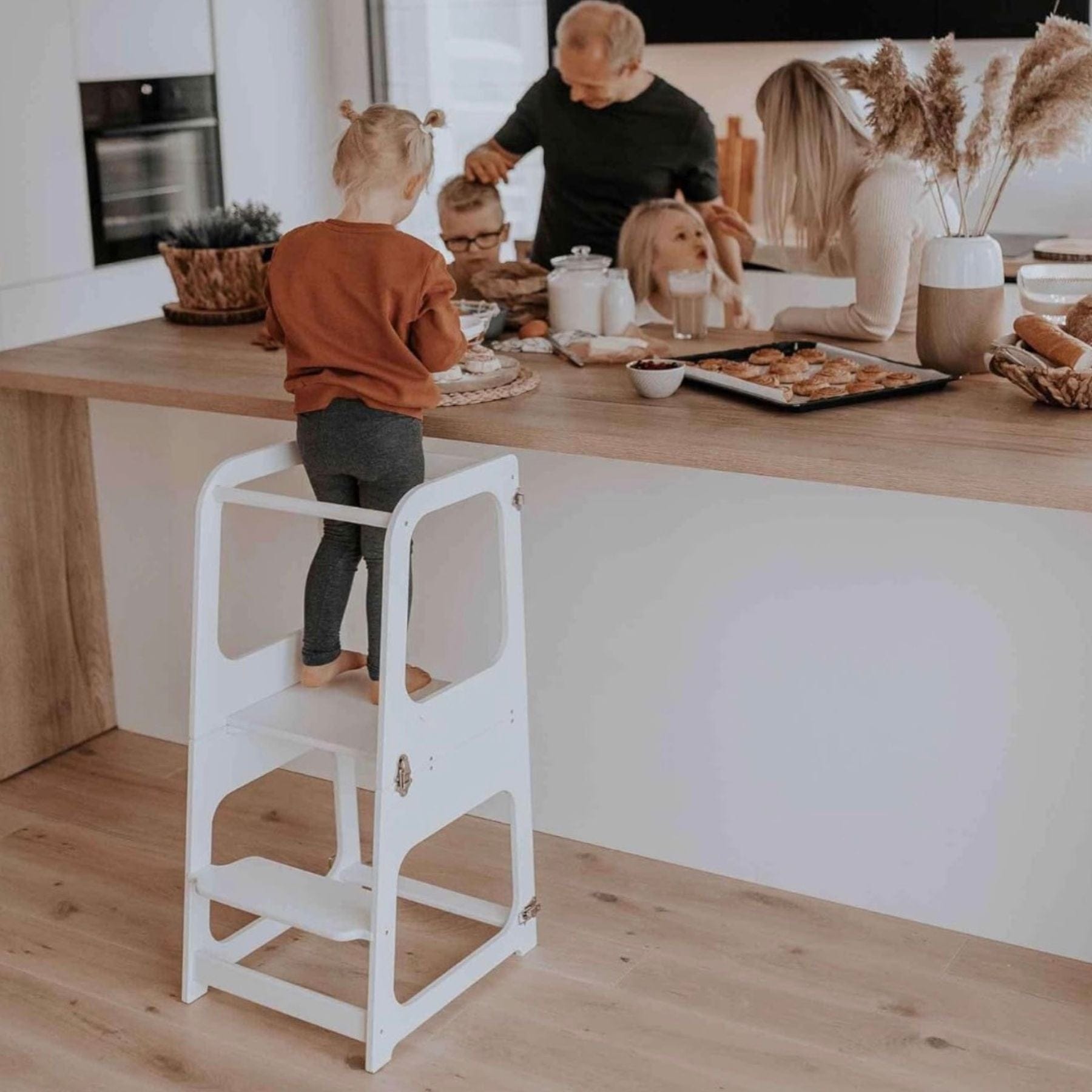 2 - in - 1 wandelbarer Küchenturm - Lernturm - Lernturm und Tisch - LeoBabys