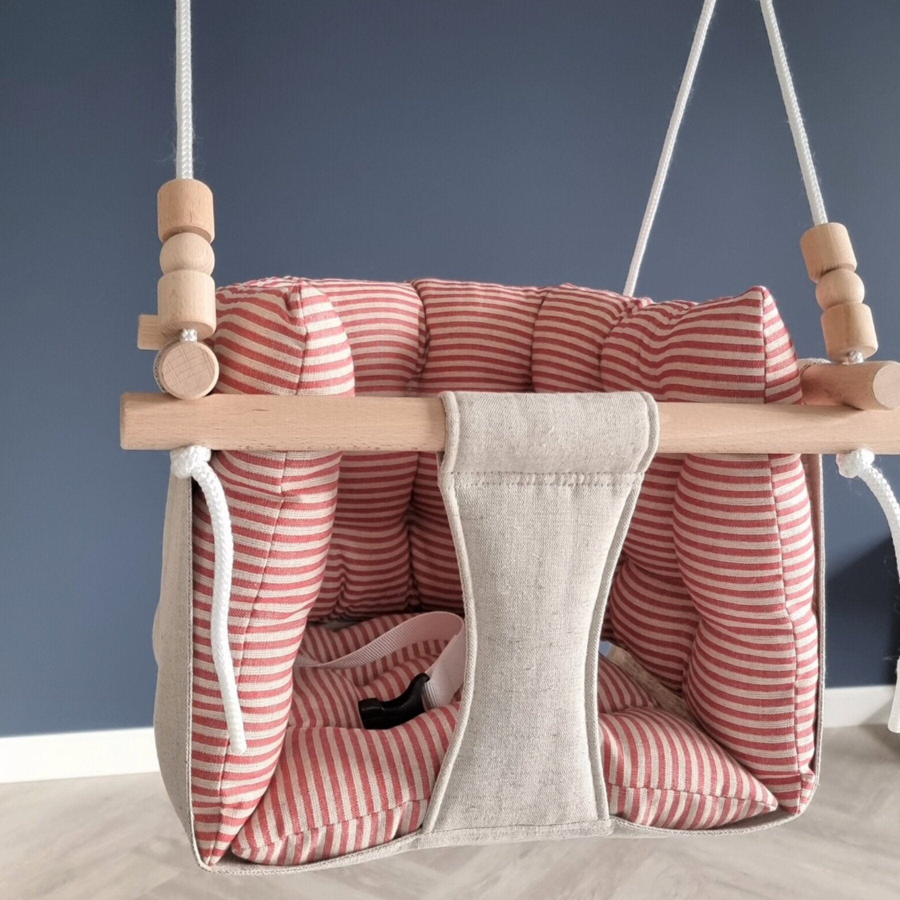 Babyschaukel Luxus Leinen Rot Gestreift - LeoBabys