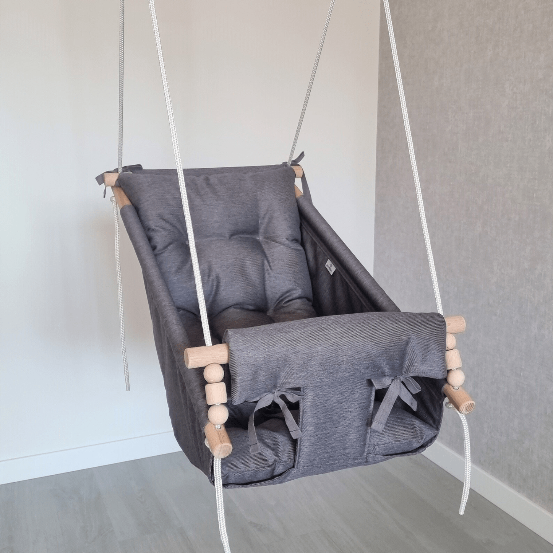 Babyschaukel Babyliegeschaukel Groß wasserfest Dunkelgrau - LeoBabys