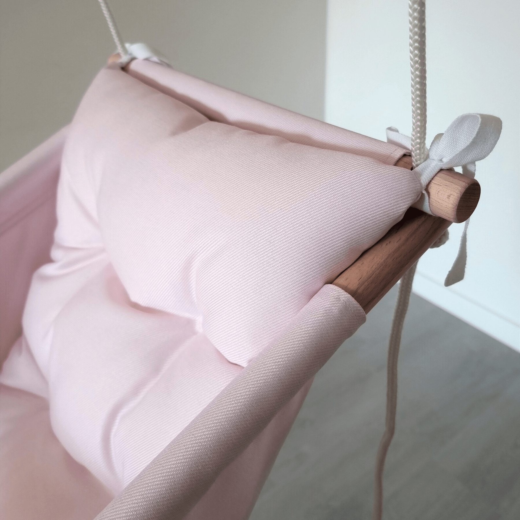 Babyschaukel Babyliegeschaukel wasserfest Rosé - LeoBabys