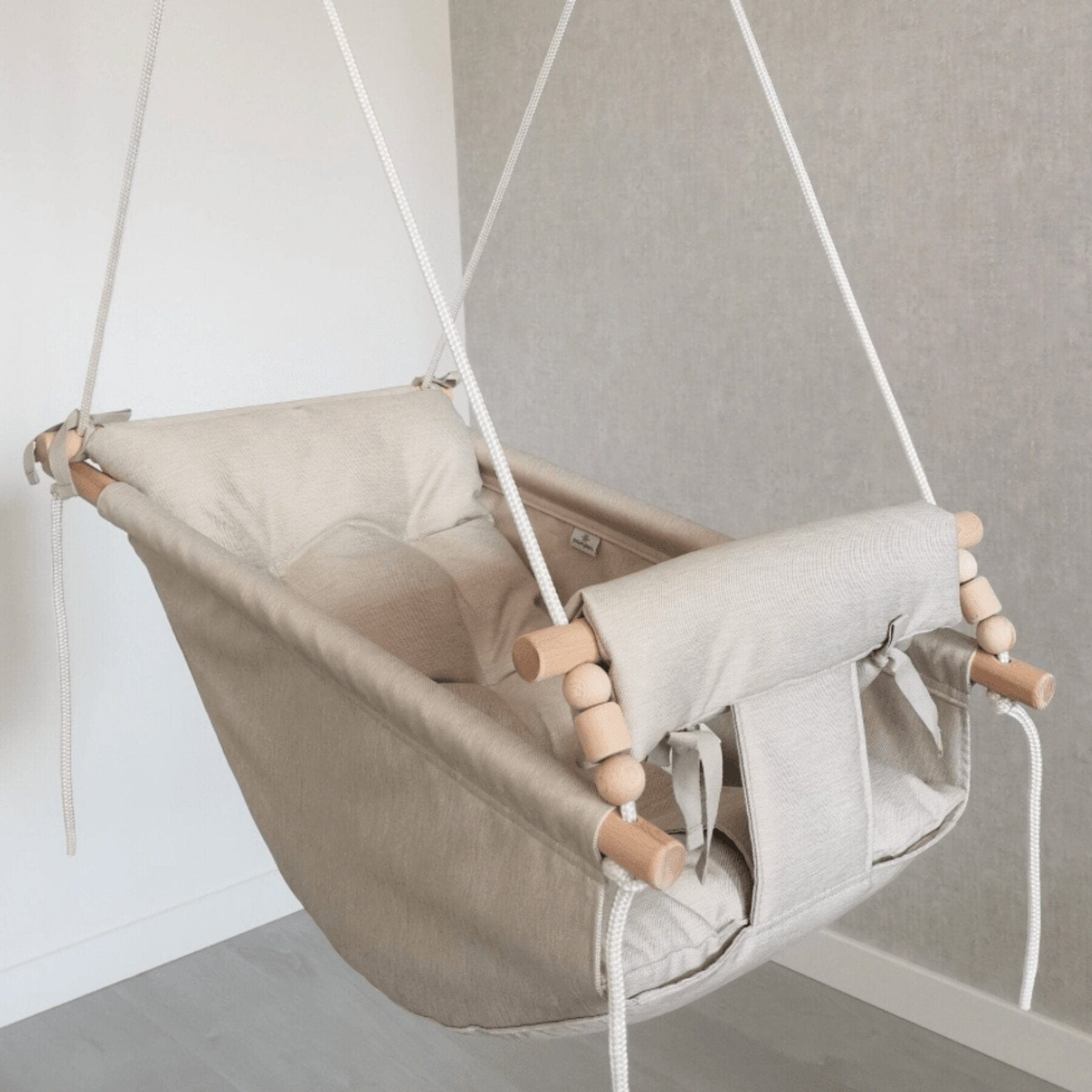 Babyschaukel Babyliegeschaukel wasserfest Beige - LeoBabys