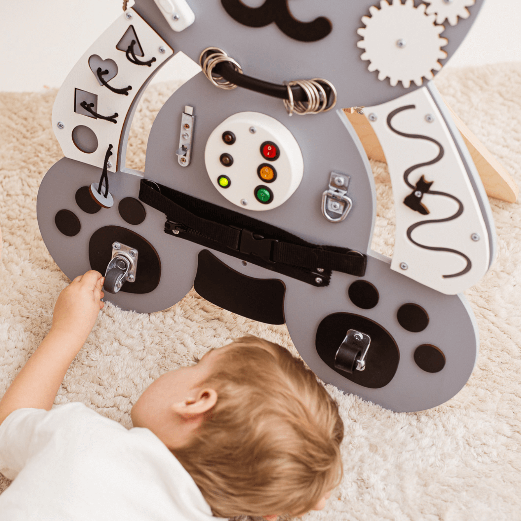 Busy Board - Activity Board Koala Oskar - LeoBabys