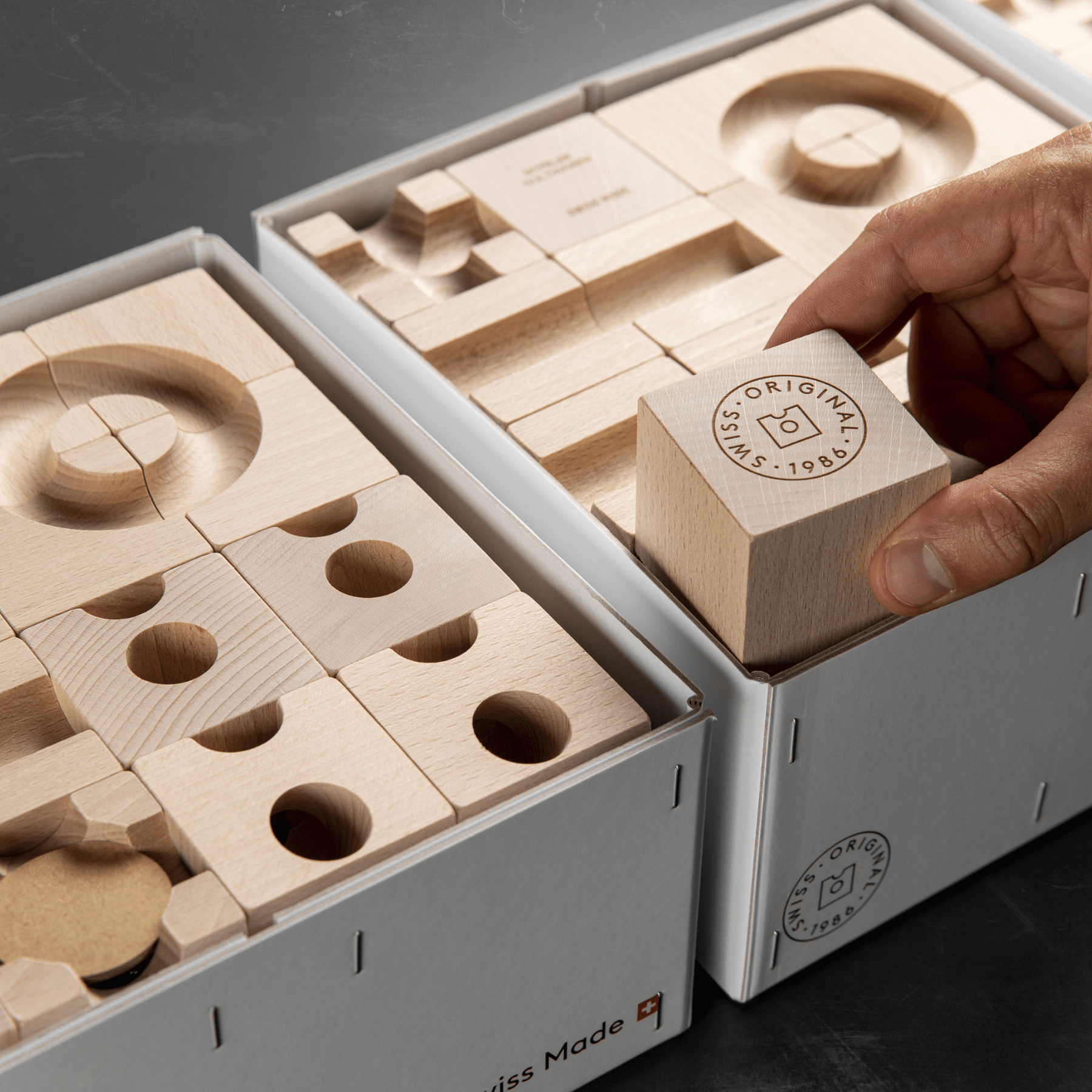 Cuboro TRICK – Erweiterungsset mit Zufallselementen für kreative Holzkugelbahnen - LeoBabys