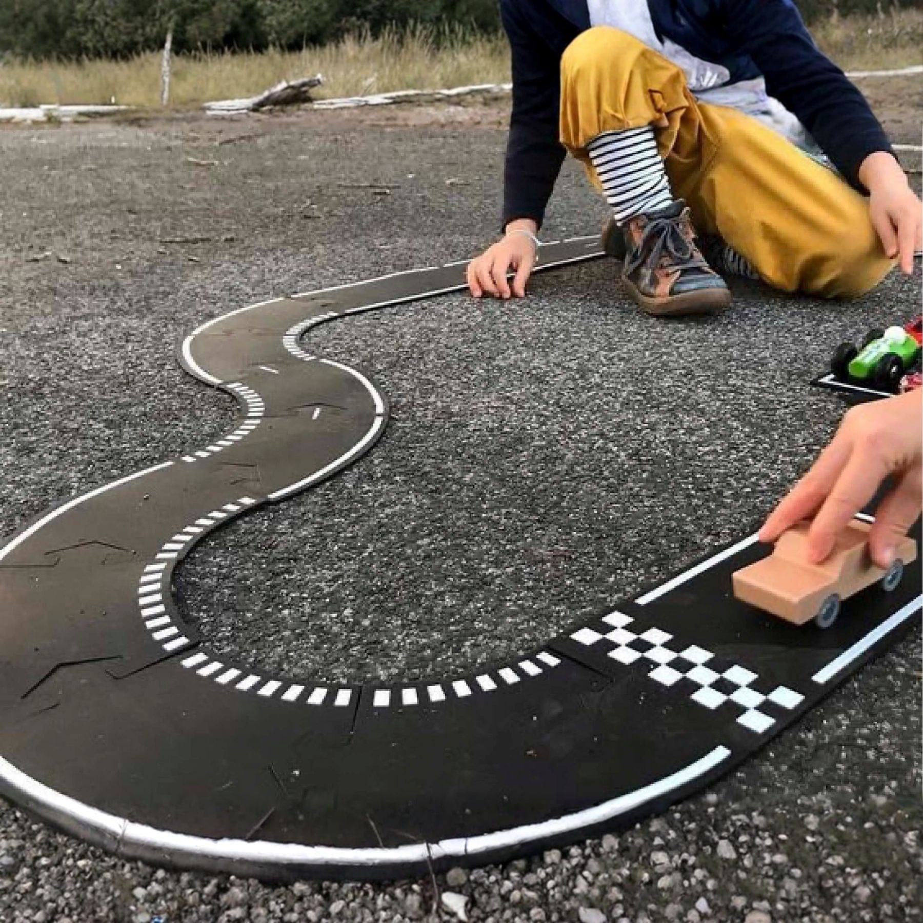 Flexible Rennstrecke aus Gummi – Grand Prix | 24 Teile | waytoplay