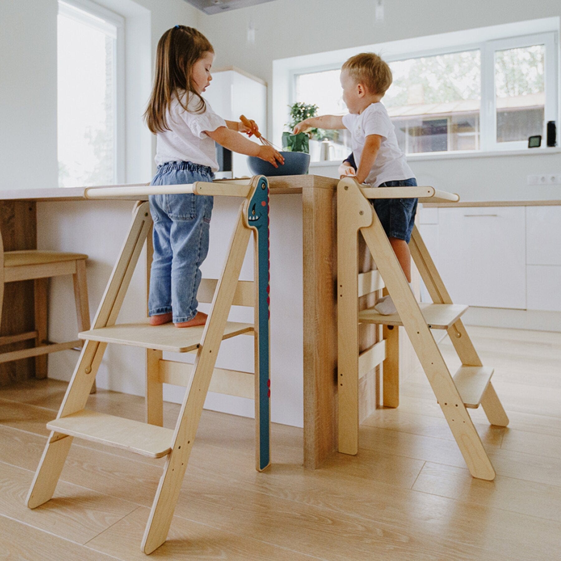 Lernturm klappbar und höhenverstellbar - LeoBabys