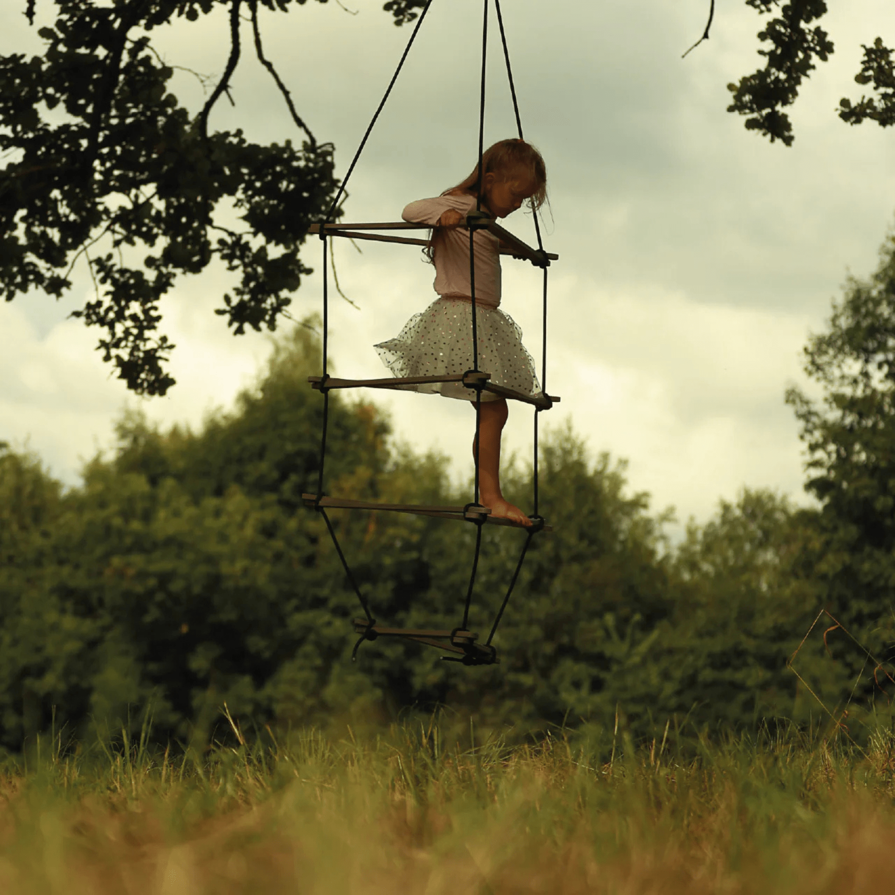 Dreieckige Kletterseil-Schaukel - Strickleiter Dreieckige Schaukel - LeoBabys