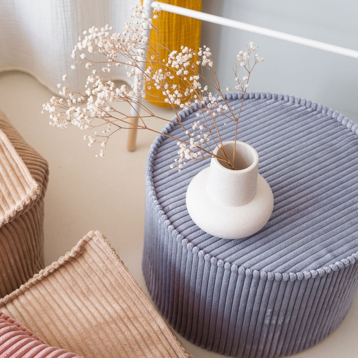 Polstermöbel wigiwama Pouffe aus Cord, runder Sitzhocker für Kinder