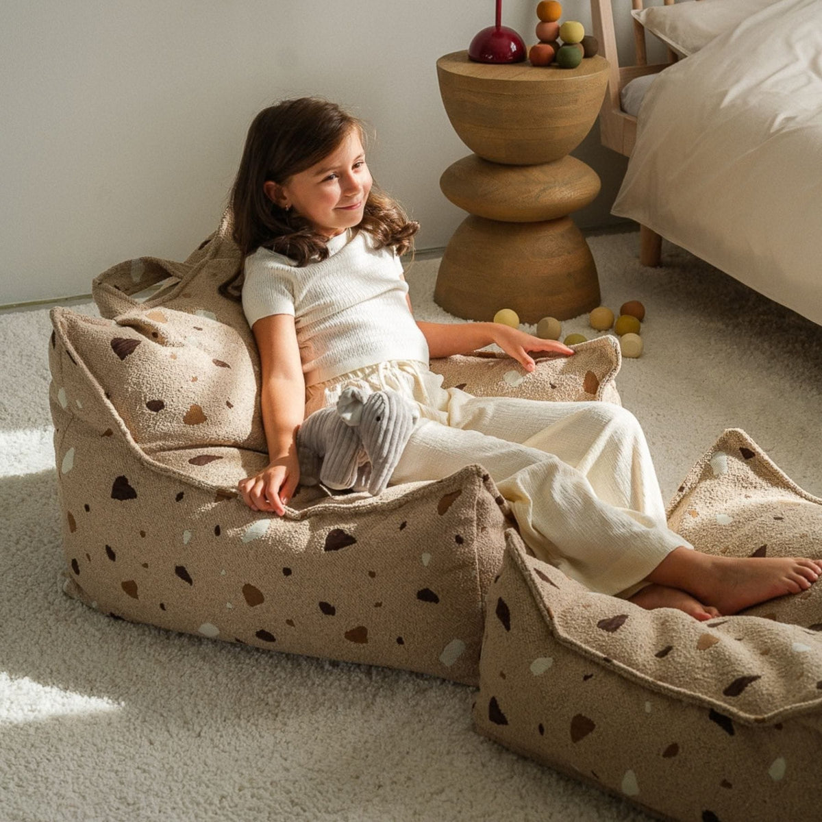 wigiwama Square Ottoman Terrazzo aus Bouclé, Sitzhocker für Kinder - LeoBabys