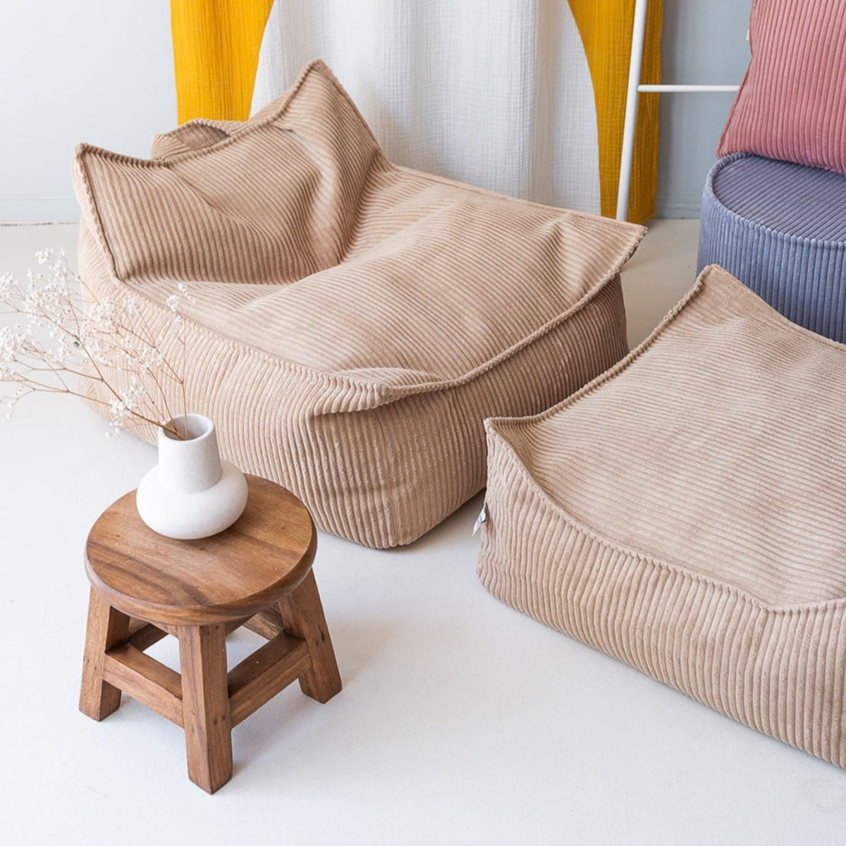 wigiwama Square Ottoman aus Cord, Sitzhocker für Kinder - LeoBabys