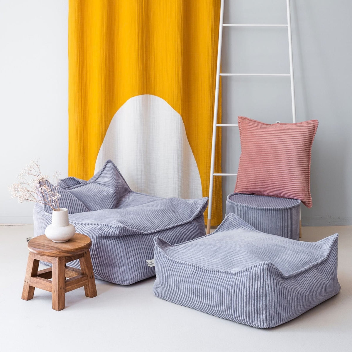 Sitzsäcke wigiwama Square Ottoman aus Cord, Sitzhocker für Kinder