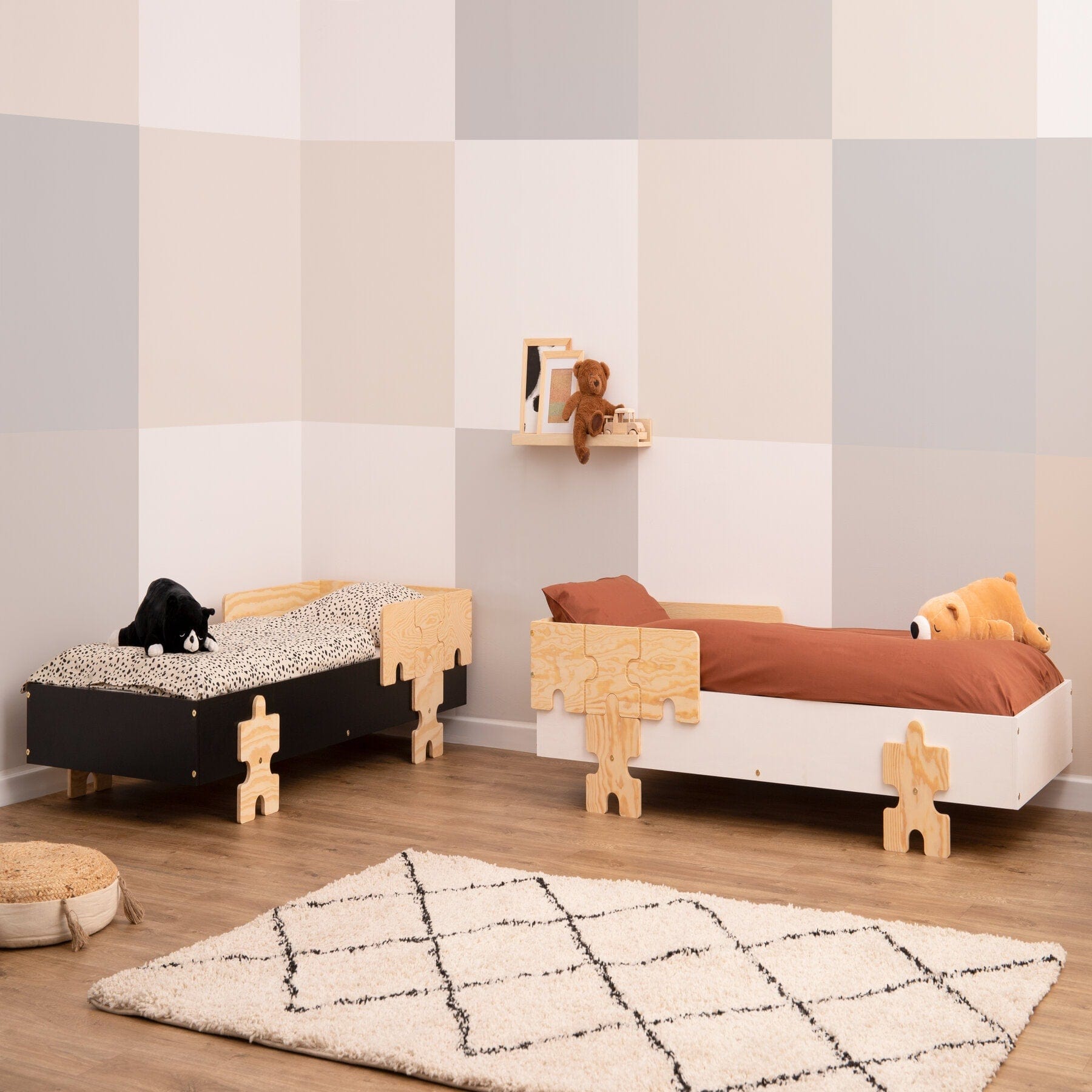 Kinderbett Montessoribett mit Geländer Grau - LeoBabys