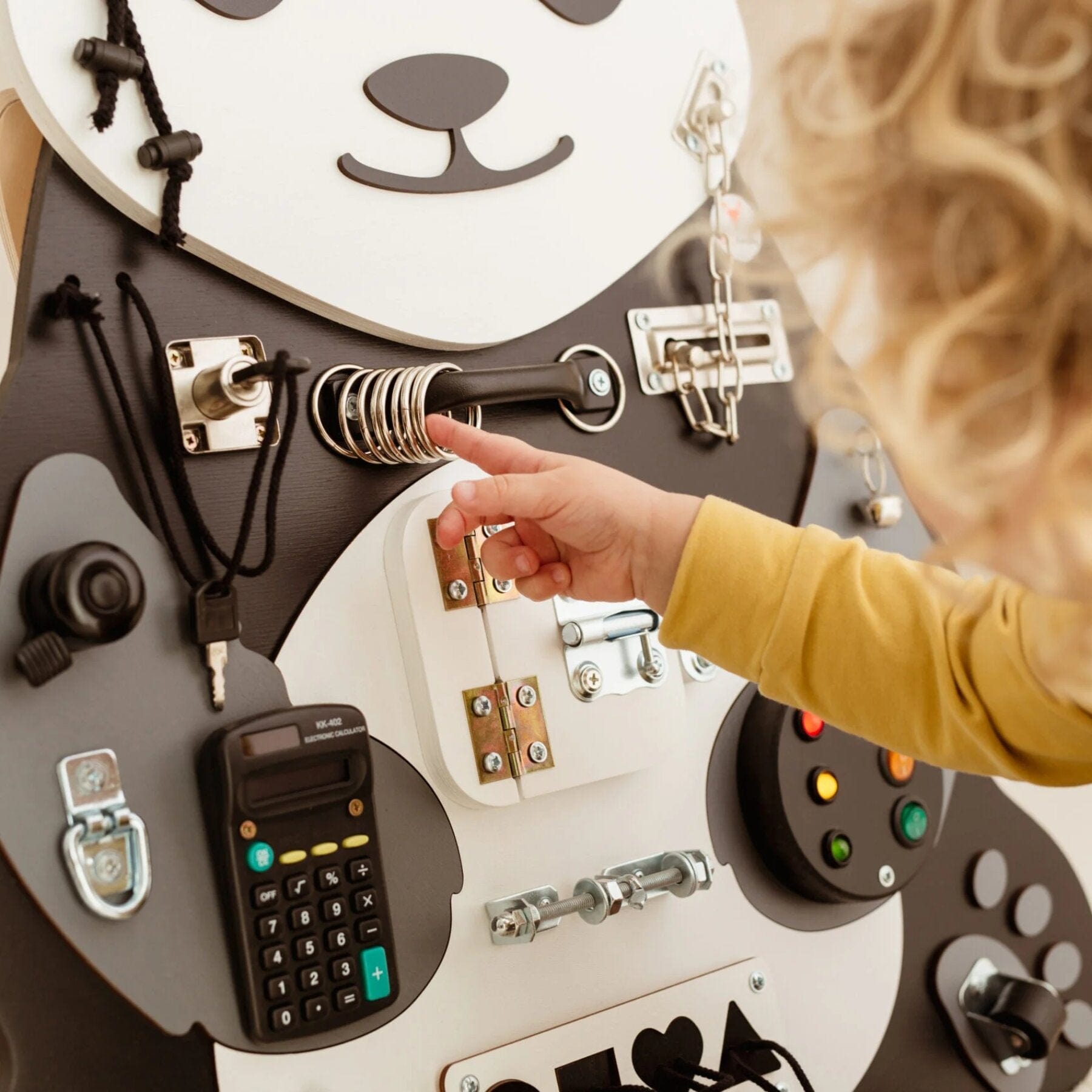 Activity Board Busy Board ZEN-Panda – ultimative Lernspielzeug - LeoBabys