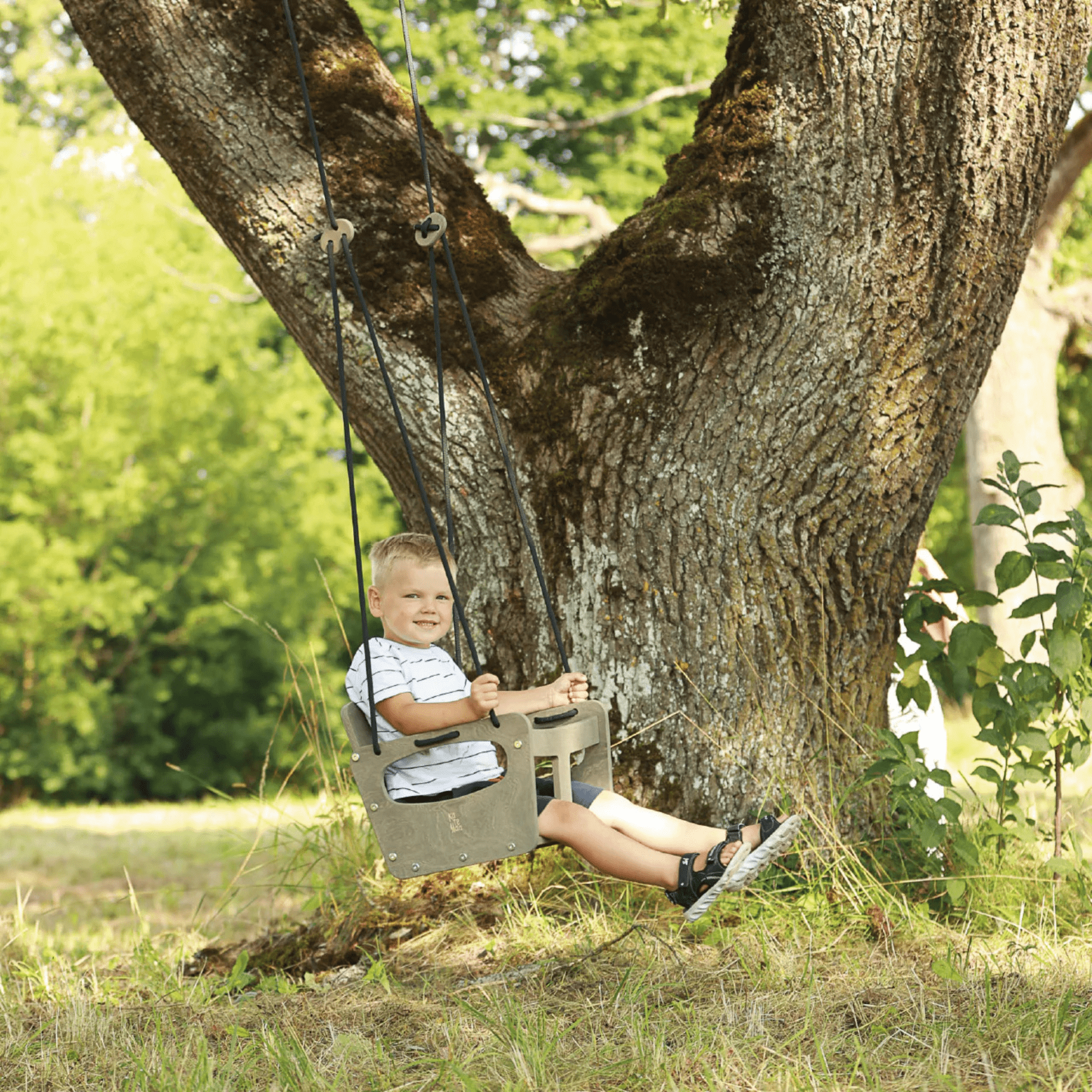 Outdoor Schaukel, Kleinkindschaukel, Holzschaukel, Gartenschaukel, Babyschaukel - LeoBabys