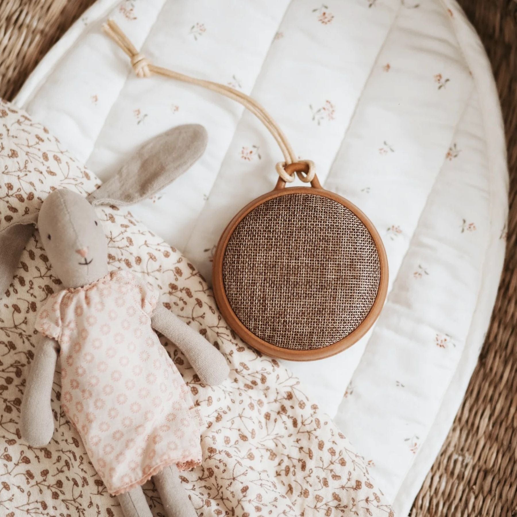 Bluetooth Lautsprecher White Noise Echo mit 10 Klängen