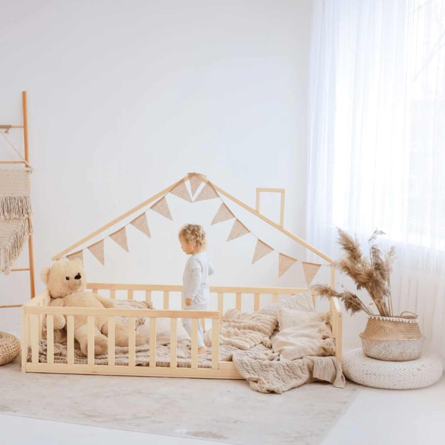 Hausbett Bodenbett Montessori Kinderbett - LeoBabys