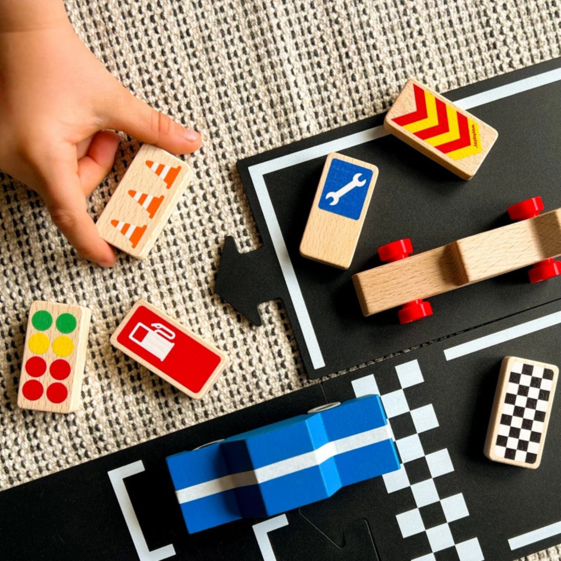 Holz- Rennsportschilder für Spielstrassen – Race Signs | waytoplay - LeoBabys