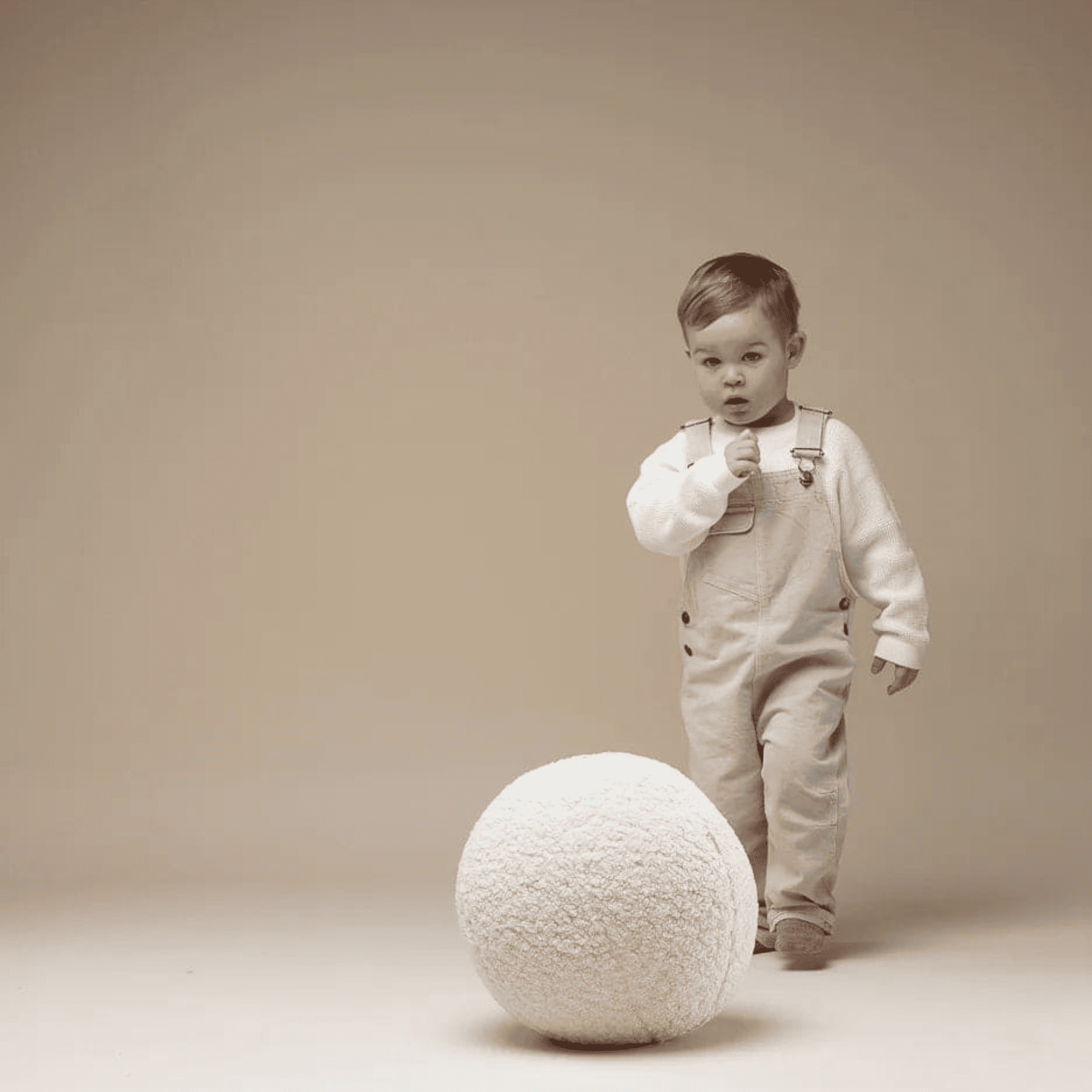 Kissen Ball aus Teddy Polster I wigiwama - LeoBabys