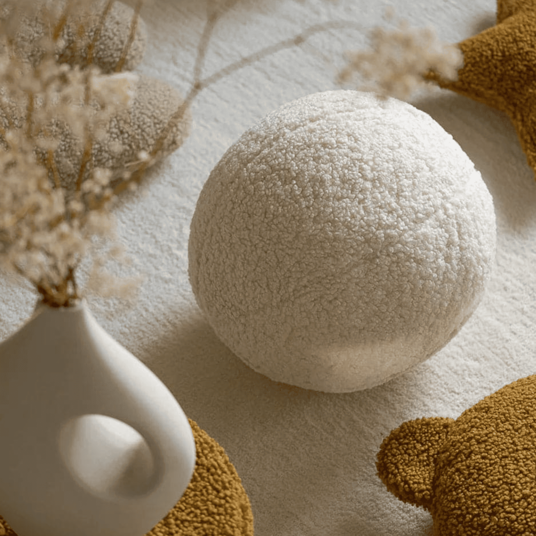 Kissen Ball aus Teddy Polster I wigiwama - LeoBabys