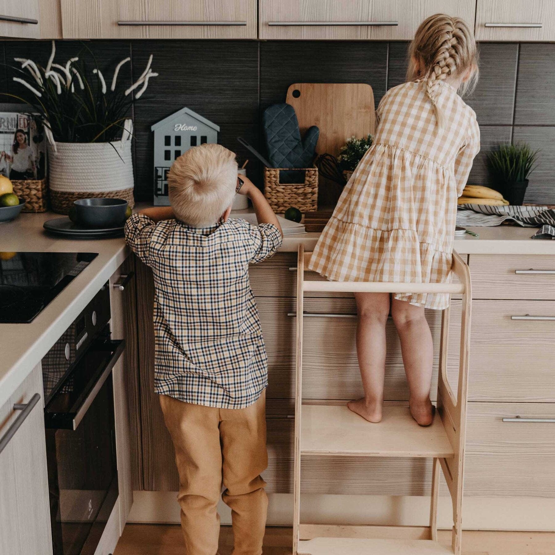 Montessori Lernturm Kinder-Küchenhelfer mit 3 Höhenstufen - LeoBabys