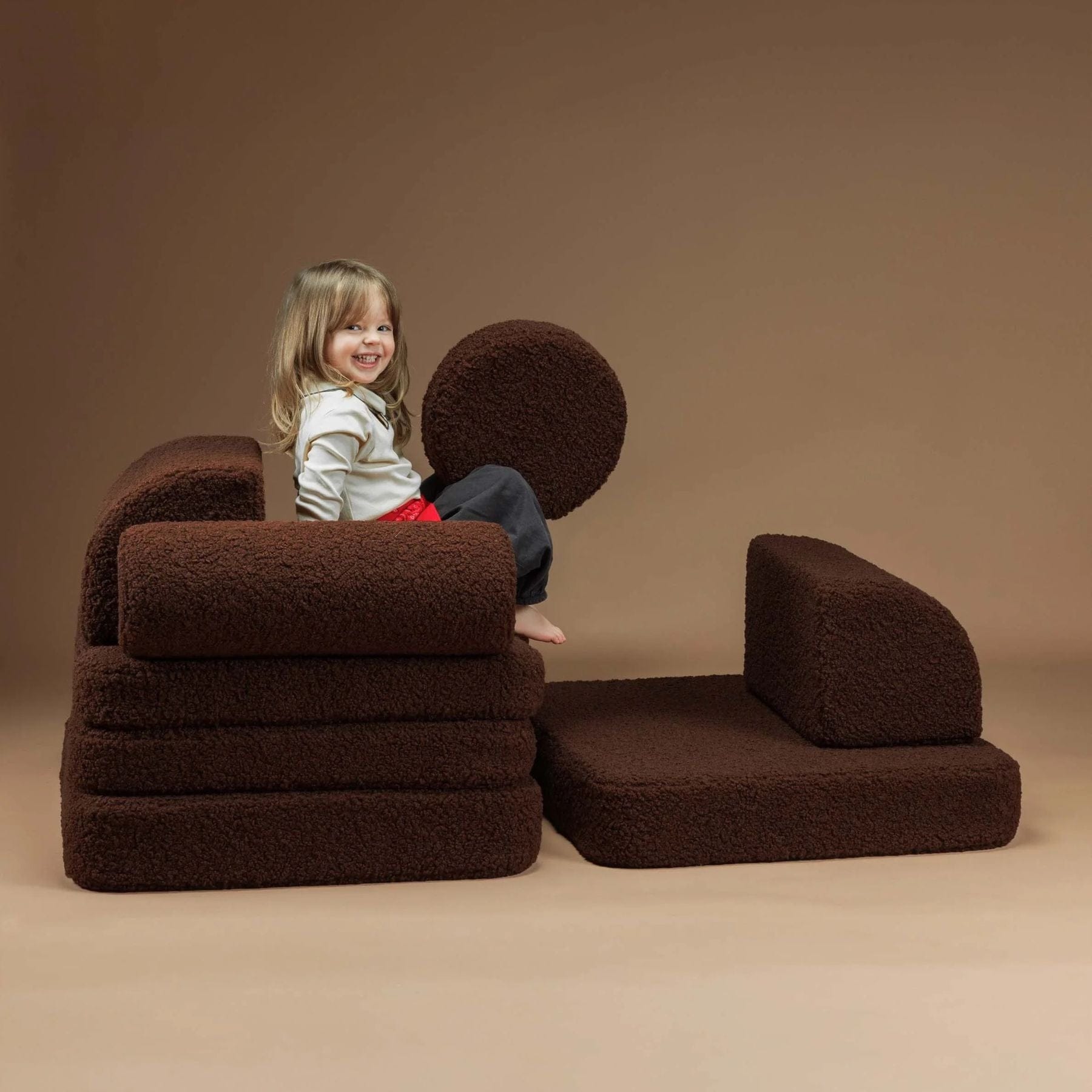 Modulares Kinder-Spielsofa Kindersofa aus Teddy I wigiwama - LeoBabys