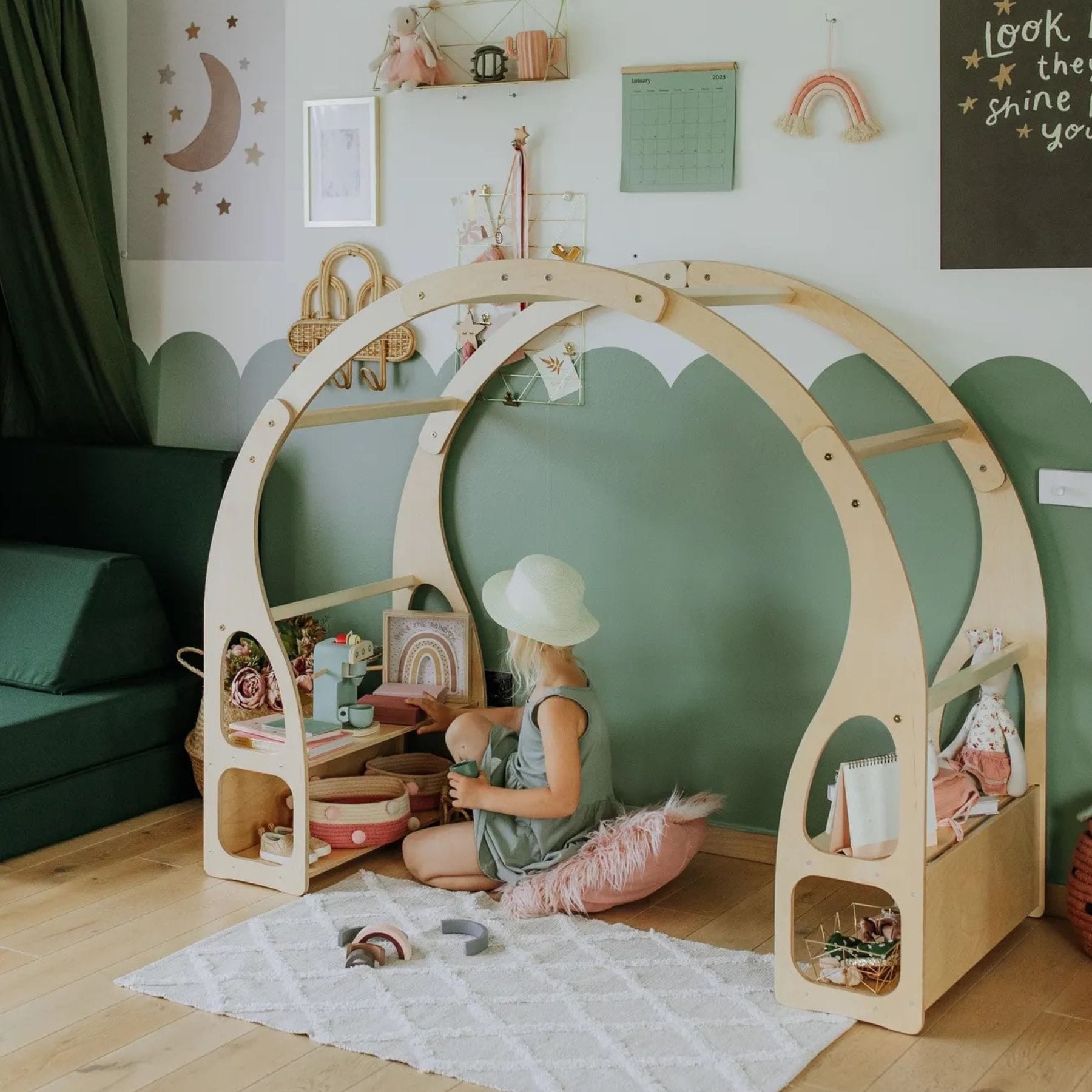 Baltic Birch Plywood Verarbeitung: Abgerundete Kanten, splitterfrei, CE-zertifiziert - Premium Kindermöbel aus Nordeuropa