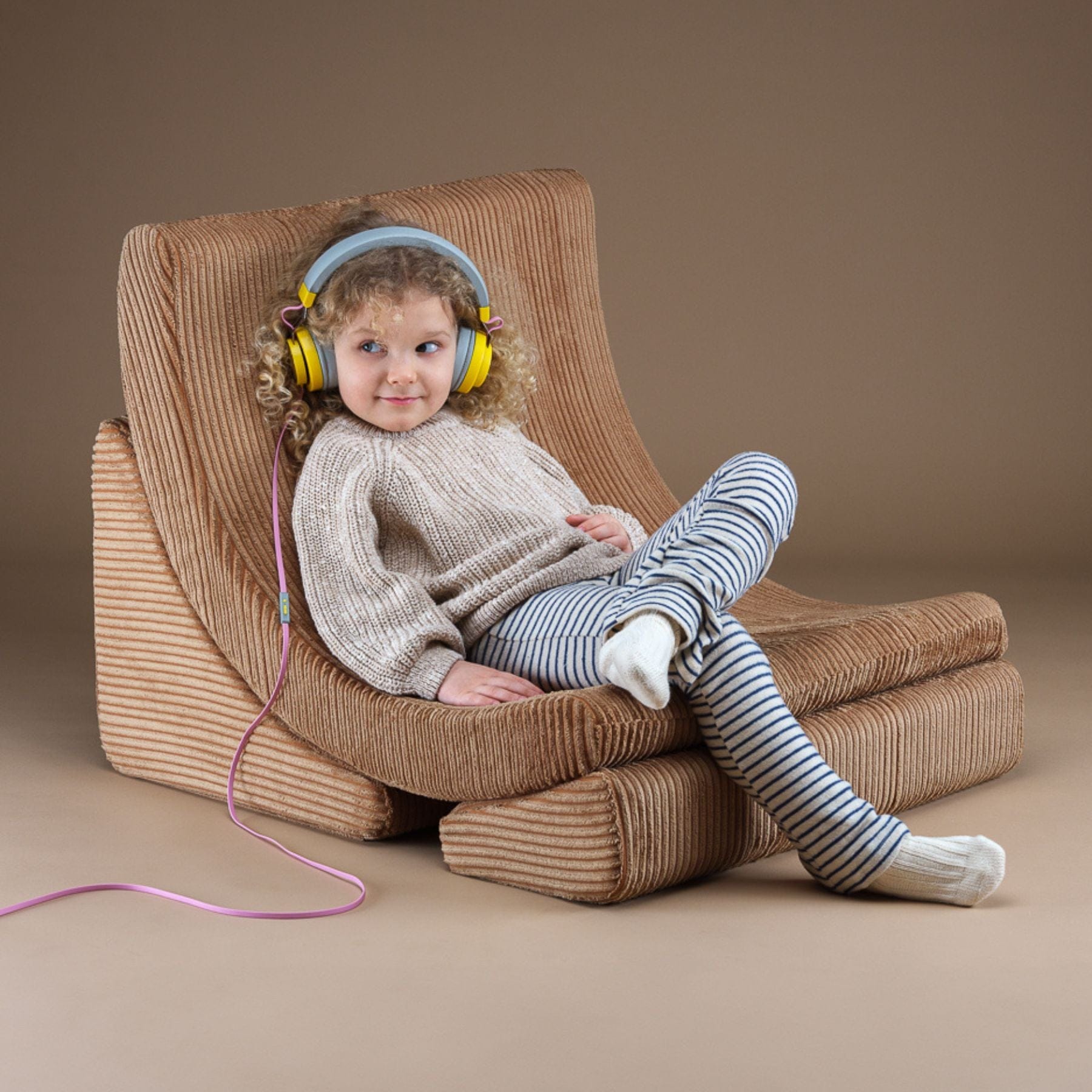 Moon Kindersessel I Wigiwama Mondstuhl – modularer Kinder-Sessel I Cord - LeoBabys