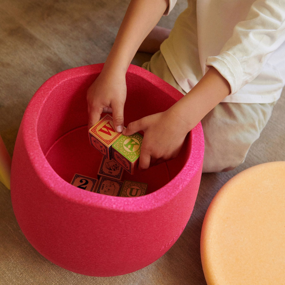 Stapelsteine Stapelstein Dynamic small, Kinderhocker aus Base und Board, ab 3 Jahren