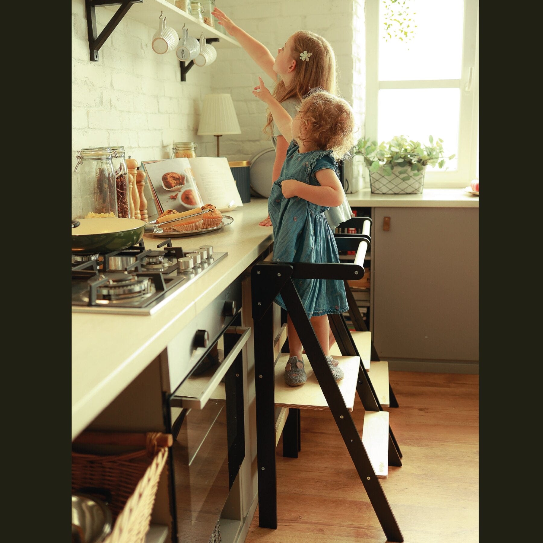 Faltbarer Montessori Naturholz Lernturm - LeoBabys