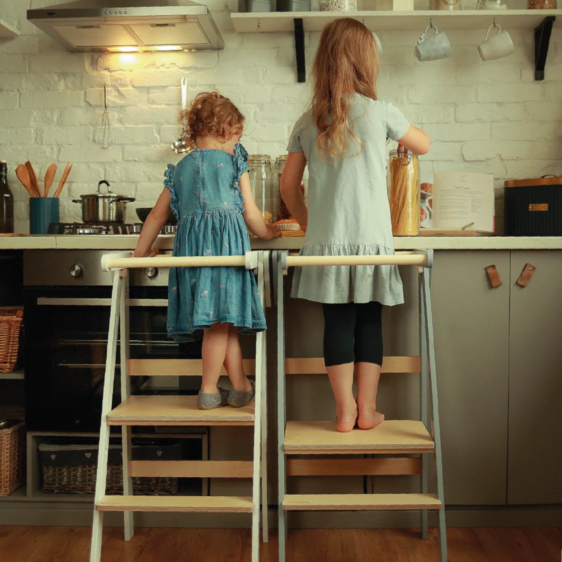 Faltbarer Montessori Naturholz Lernturm - LeoBabys