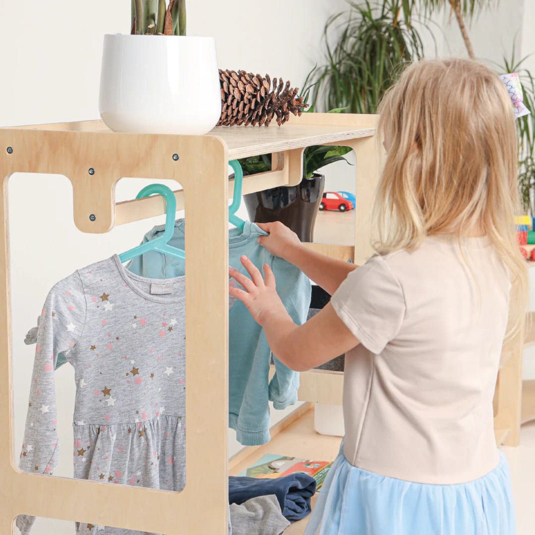 Montessori Garderobe und drei Etagen - LeoBabys