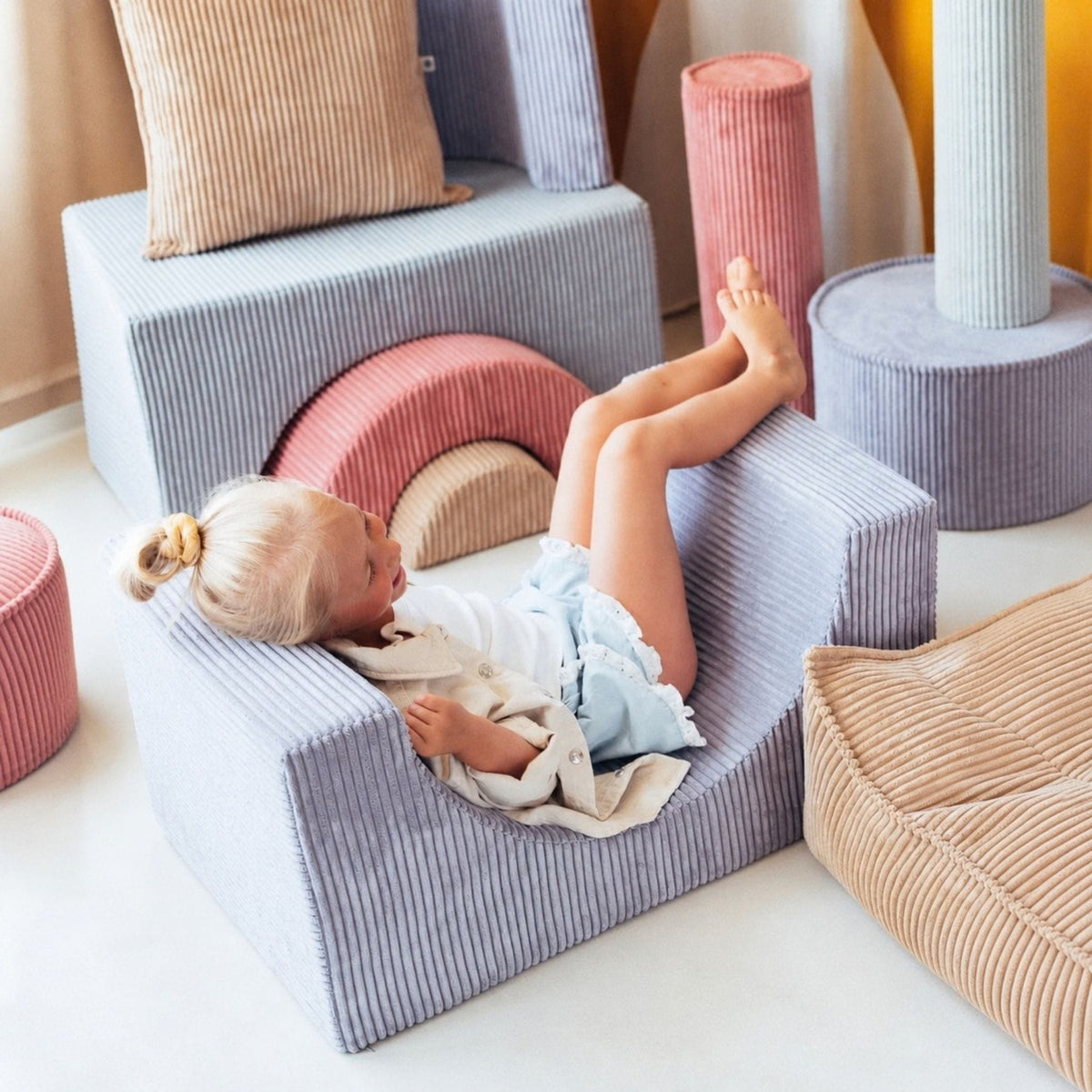 Polstermöbel wigiwama Rainbow Playset aus Cord, Spielset aus Schaumstoff für Kinder