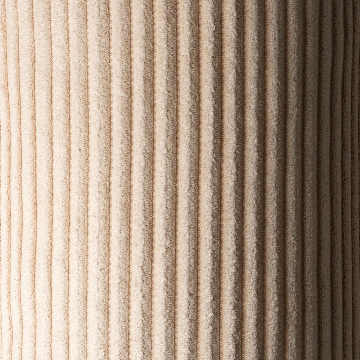 wigiwama Square Ottoman aus Cord, Sitzhocker für Kinder - LeoBabys