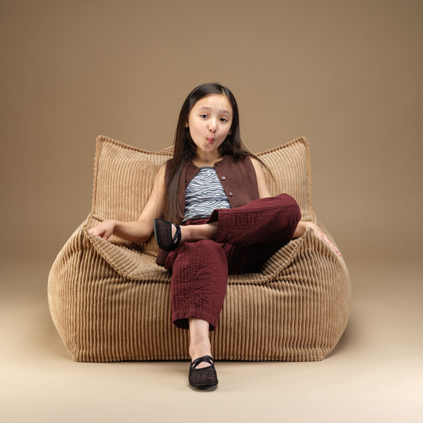 wigiwama Club Chair - Sessel für Teenager | Cord & Teddy, handgefertigt in der EU