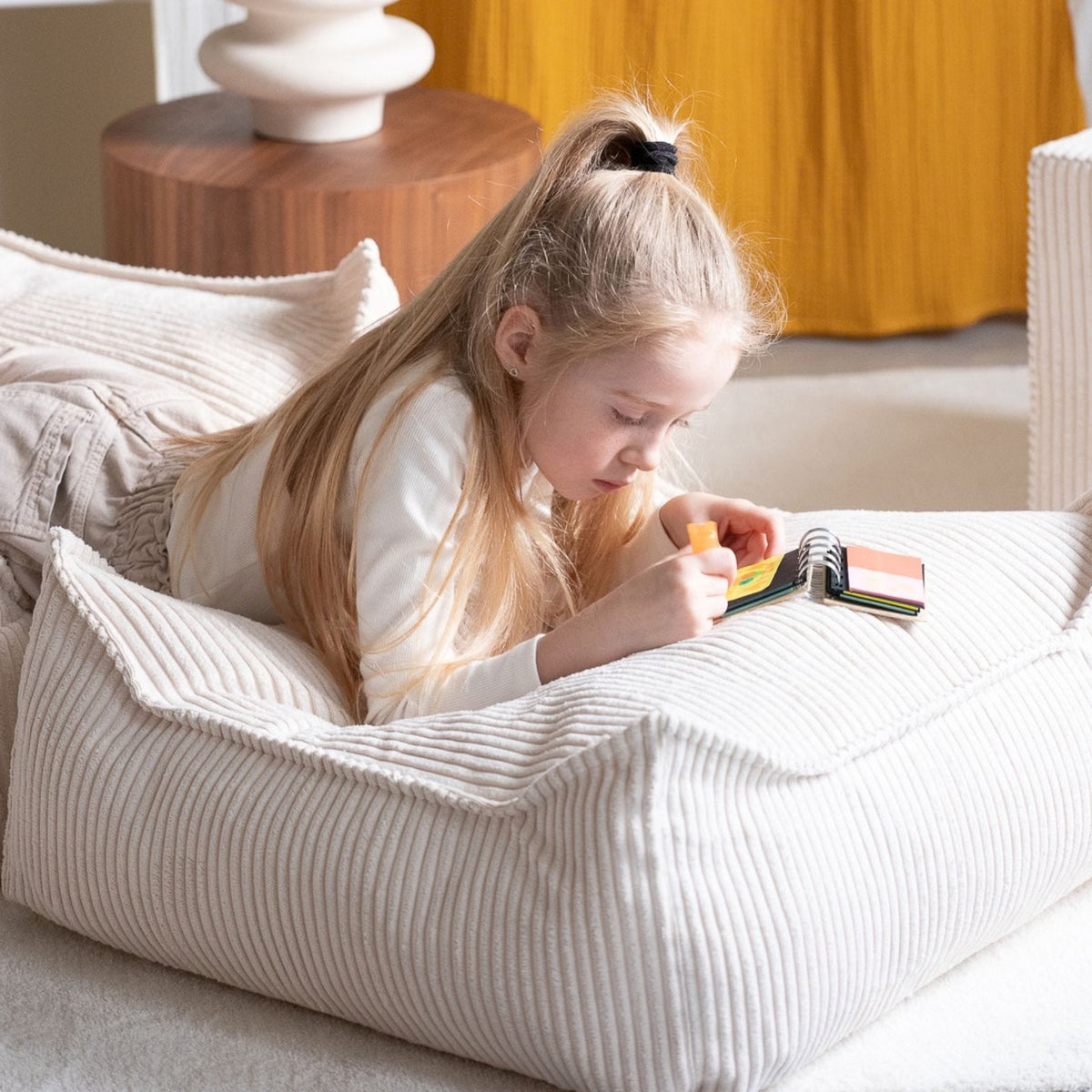 Sitzsäcke wigiwama Square Ottoman aus Cord, Sitzhocker für Kinder