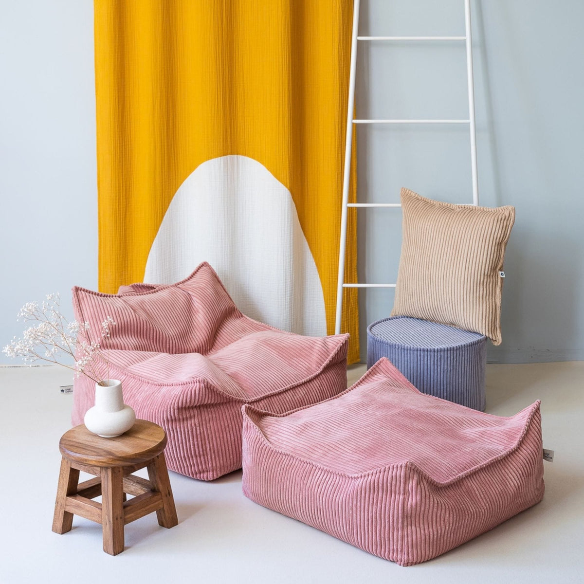 Sitzsäcke wigiwama Square Ottoman aus Cord, Sitzhocker für Kinder