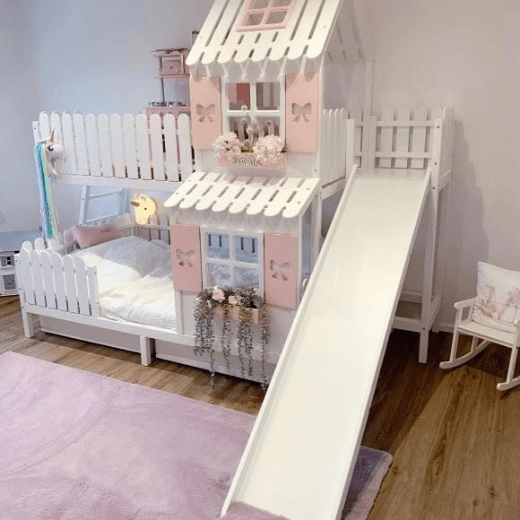 Kinderbett Hausbett Personalisierbar - LeoBabys