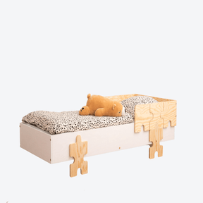 Kinderbett Montessoribett mit Geländer Weiß - LeoBabys