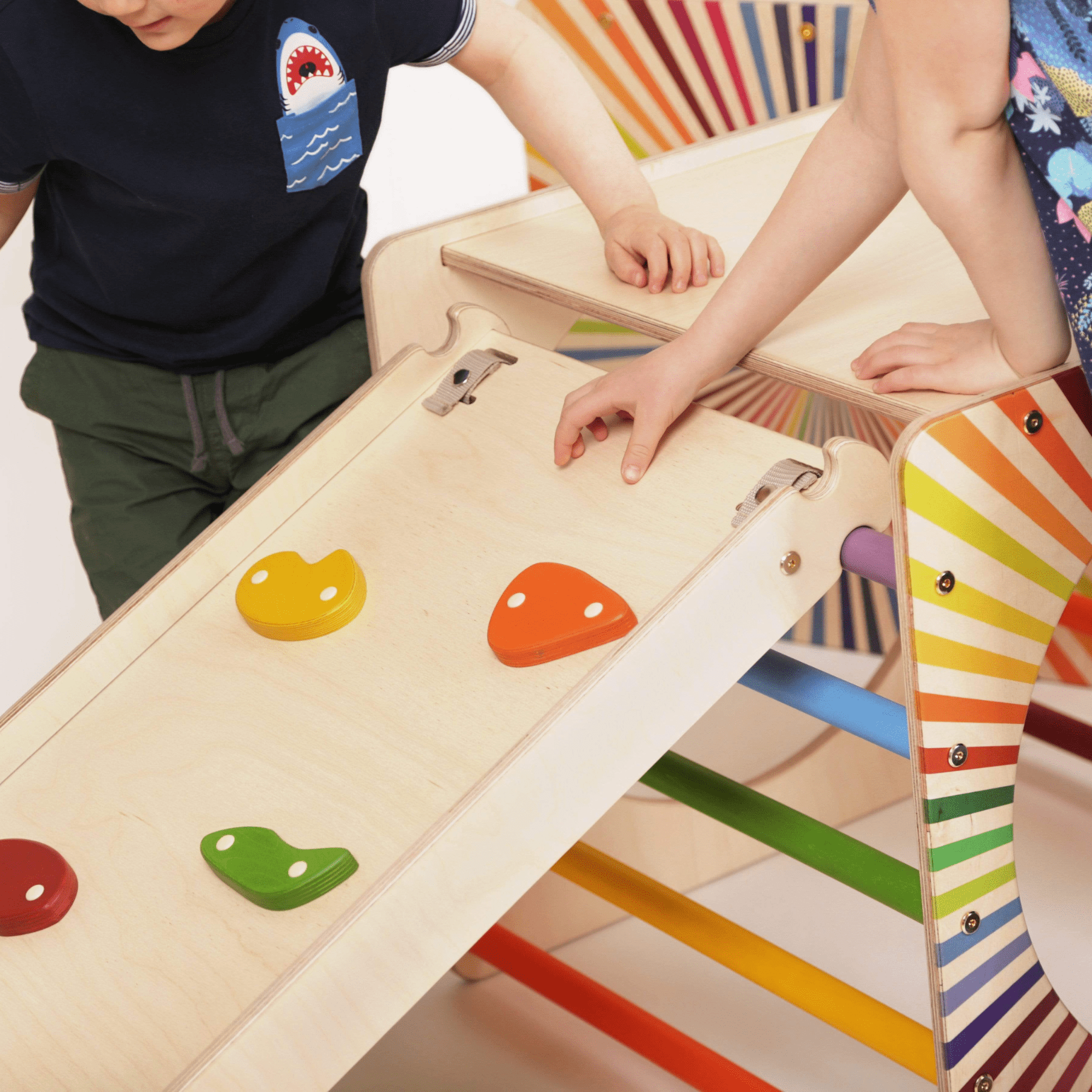 Kletterbogen Pikler Set Holz Bunt - LeoBabys